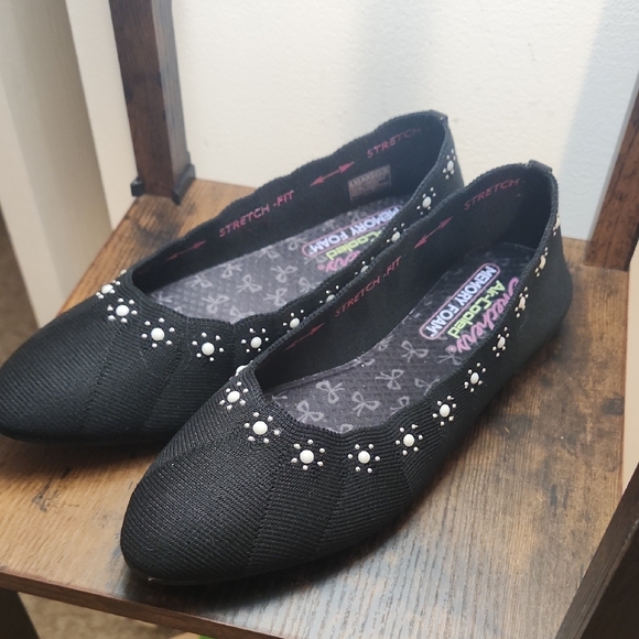 Skechers Shoes - Skechers Women's Black Ballet Flats